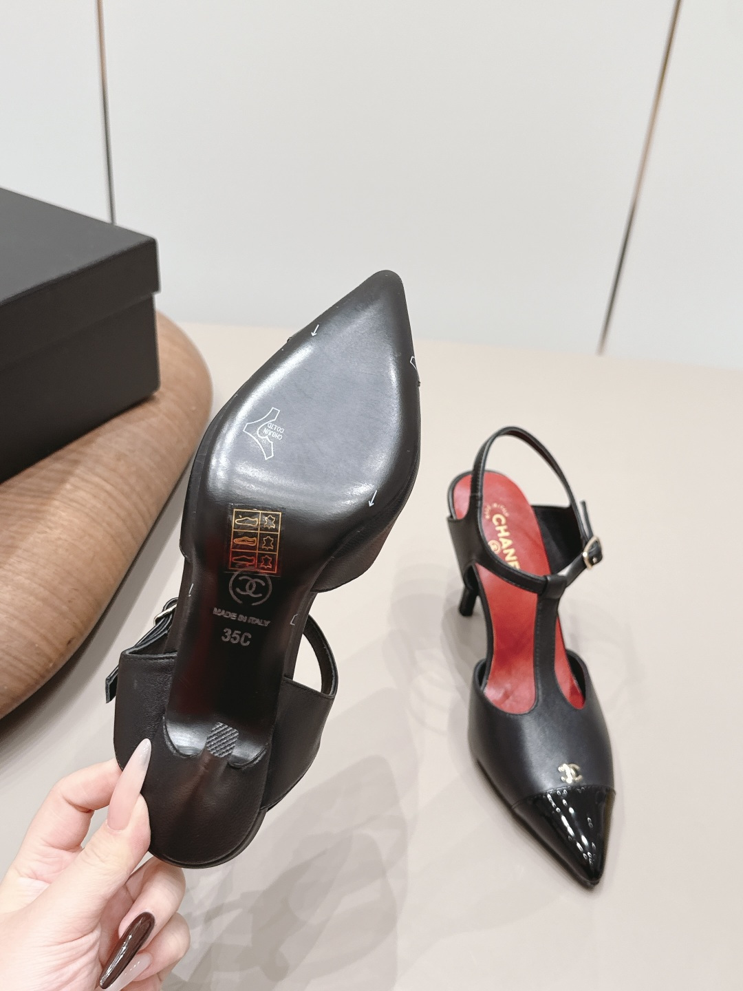 Chanel Classic Luxury Leather Shoe Loafer Ref 9