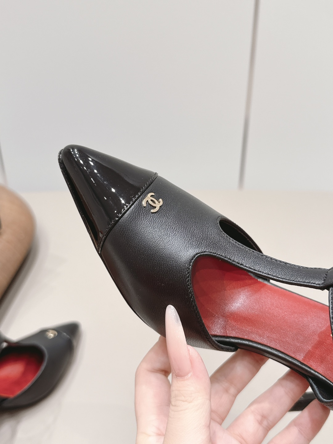 Chanel Classic Luxury Leather Shoe Loafer Ref 6