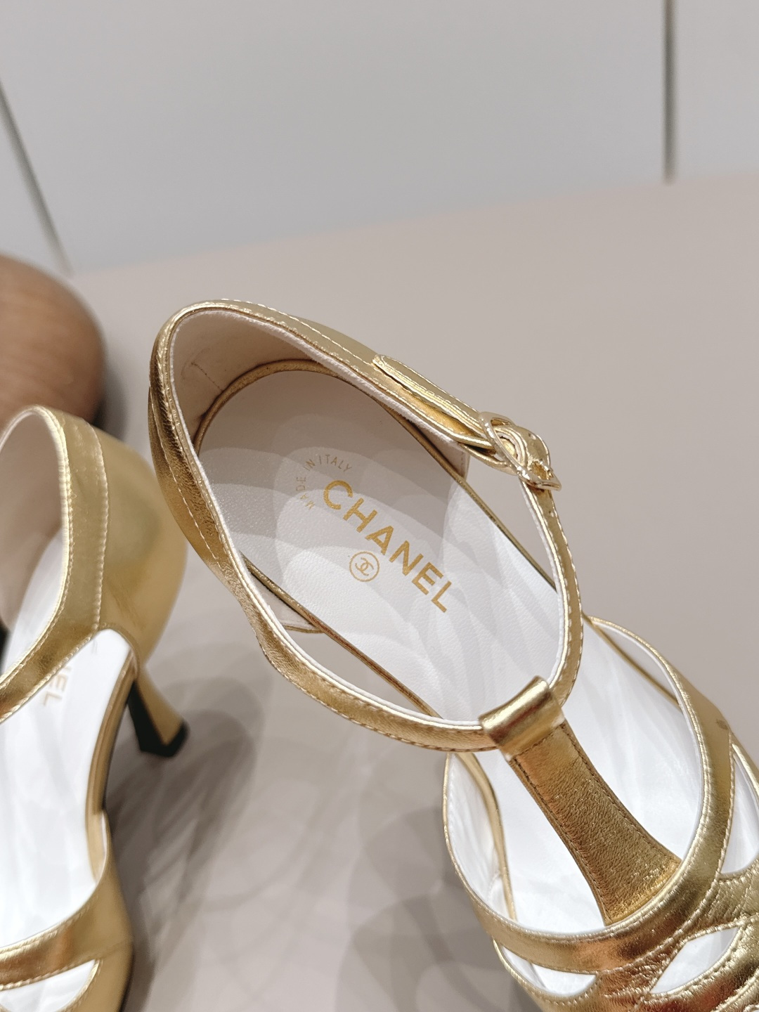 Chanel Classic Luxury Leather Shoe Loafer Ref 7