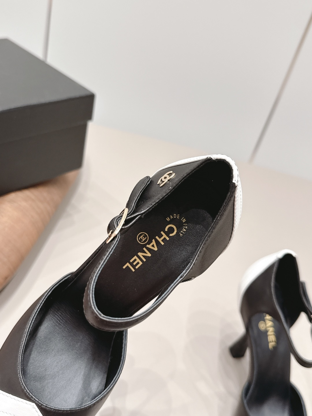 Chanel Classic Luxury Leather Shoe Loafer Ref.90D7A1FB 8