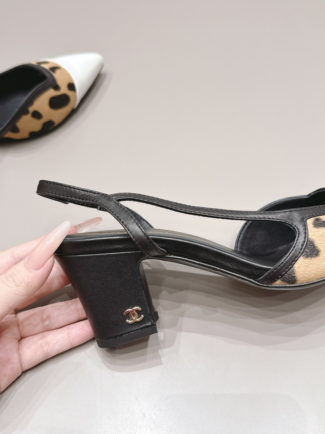 Chanel Classic Luxury Leather Shoe Loafer Ref.21485BF3 8