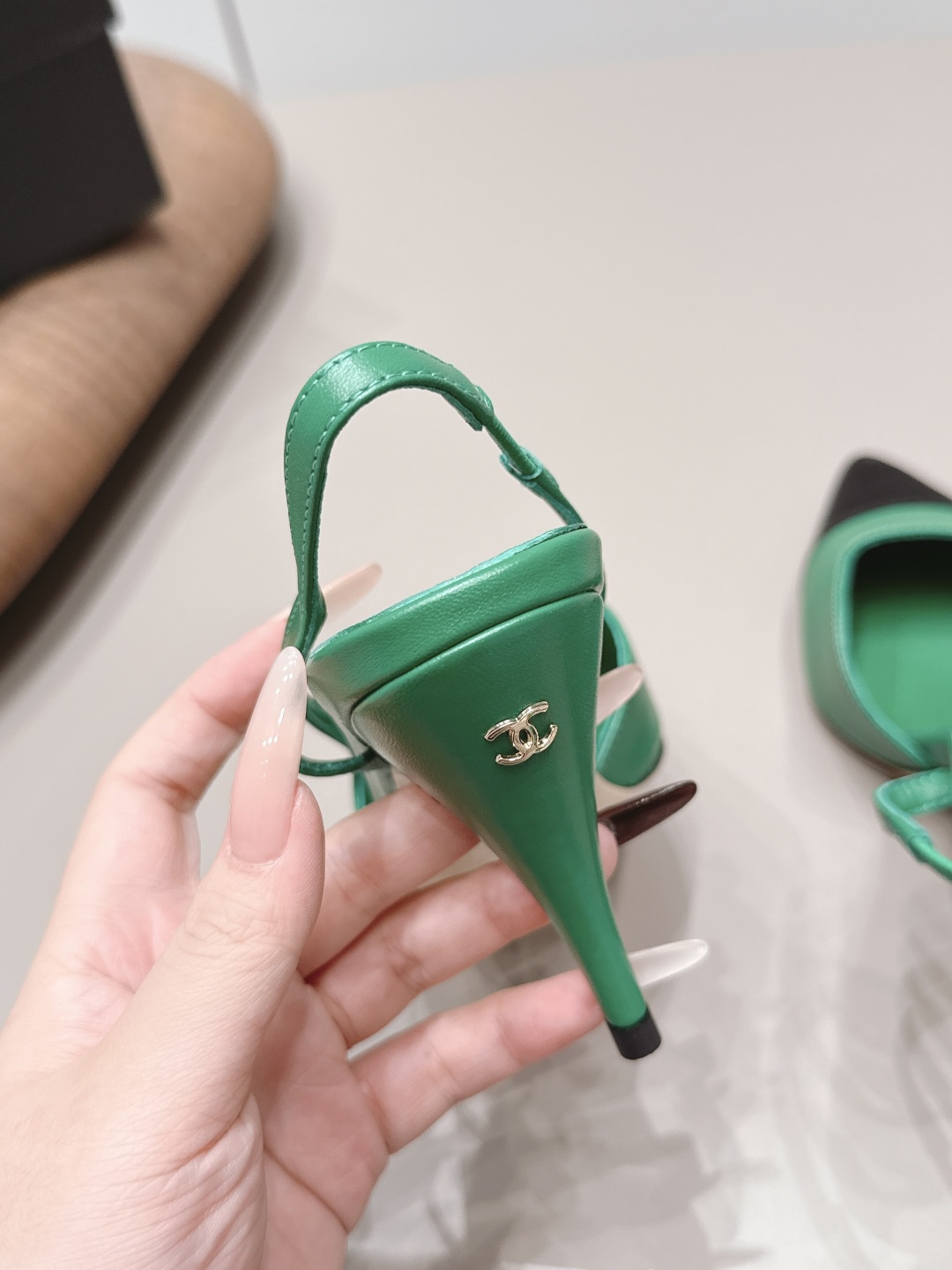 Chanel Classic Luxury Leather Shoe Loafer Ref 9