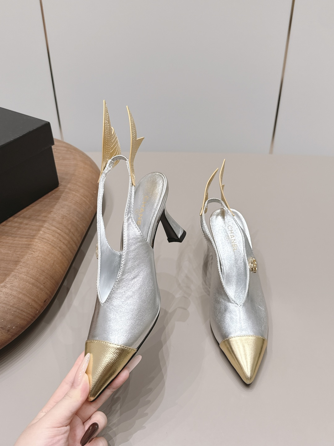 Chanel Classic Luxury Leather Shoe Loafer Ref.90F9348D 4