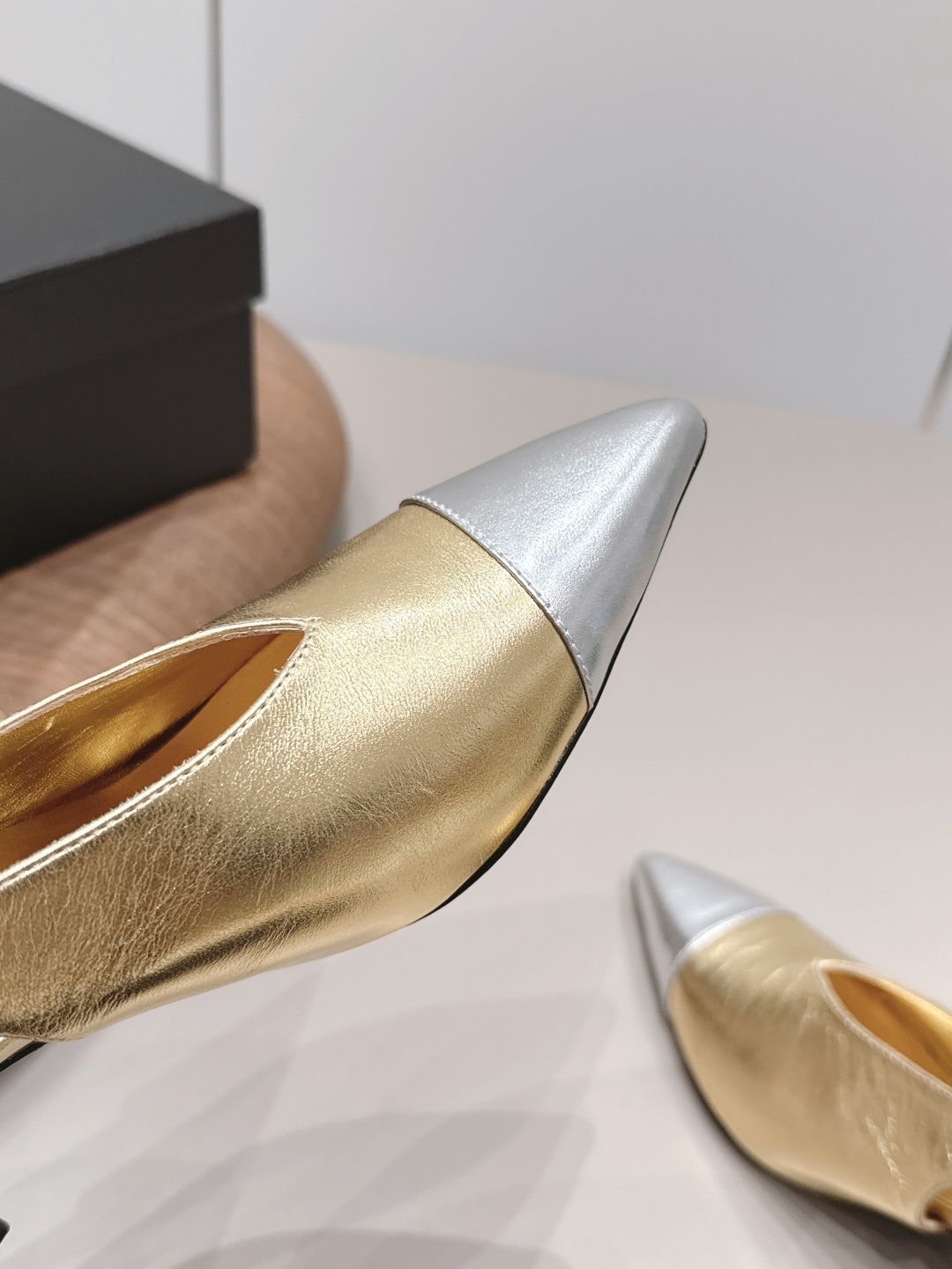 Chanel Classic Luxury Leather Shoe Loafer Ref.89F523C5 6