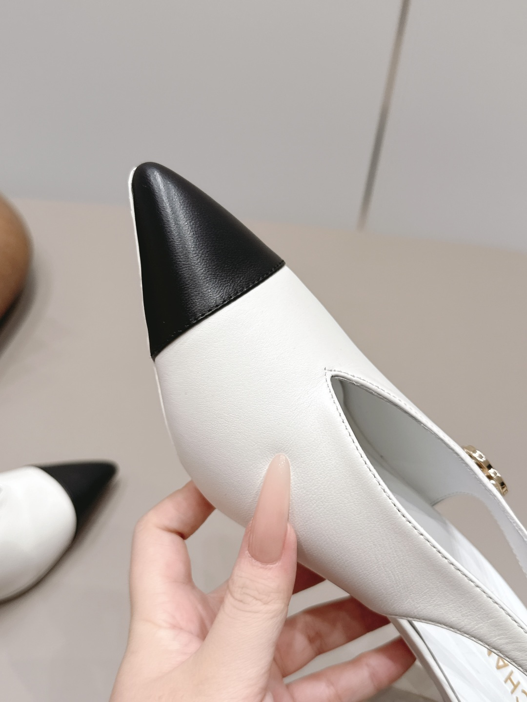 Chanel Classic Luxury Leather Shoe Loafer Ref 6