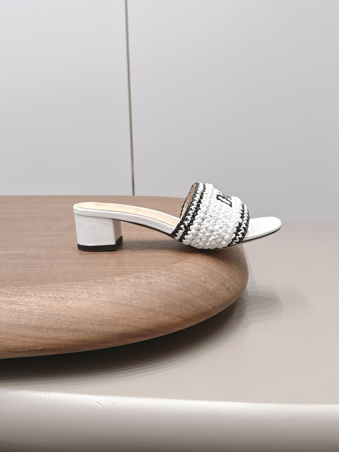 Dior Haute Couture Classic Luxury Leather Shoe Ref 5