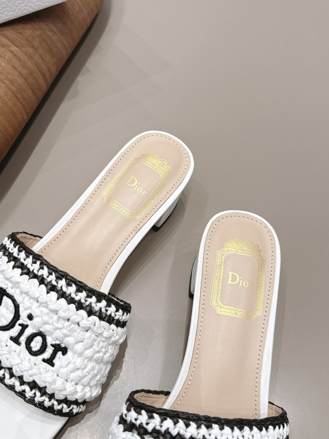 Dior Haute Couture Classic Luxury Leather Shoe Ref 7