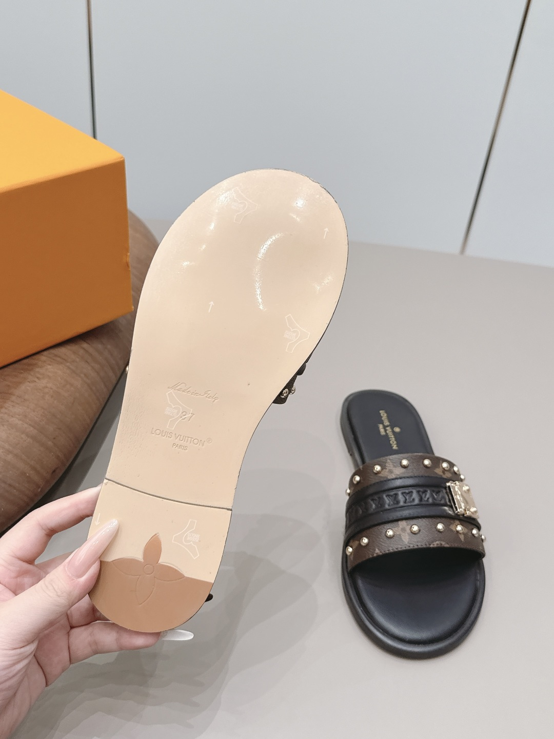 Prada Classic Luxury Leather Shoe Loafer Ref.8960DA44 9