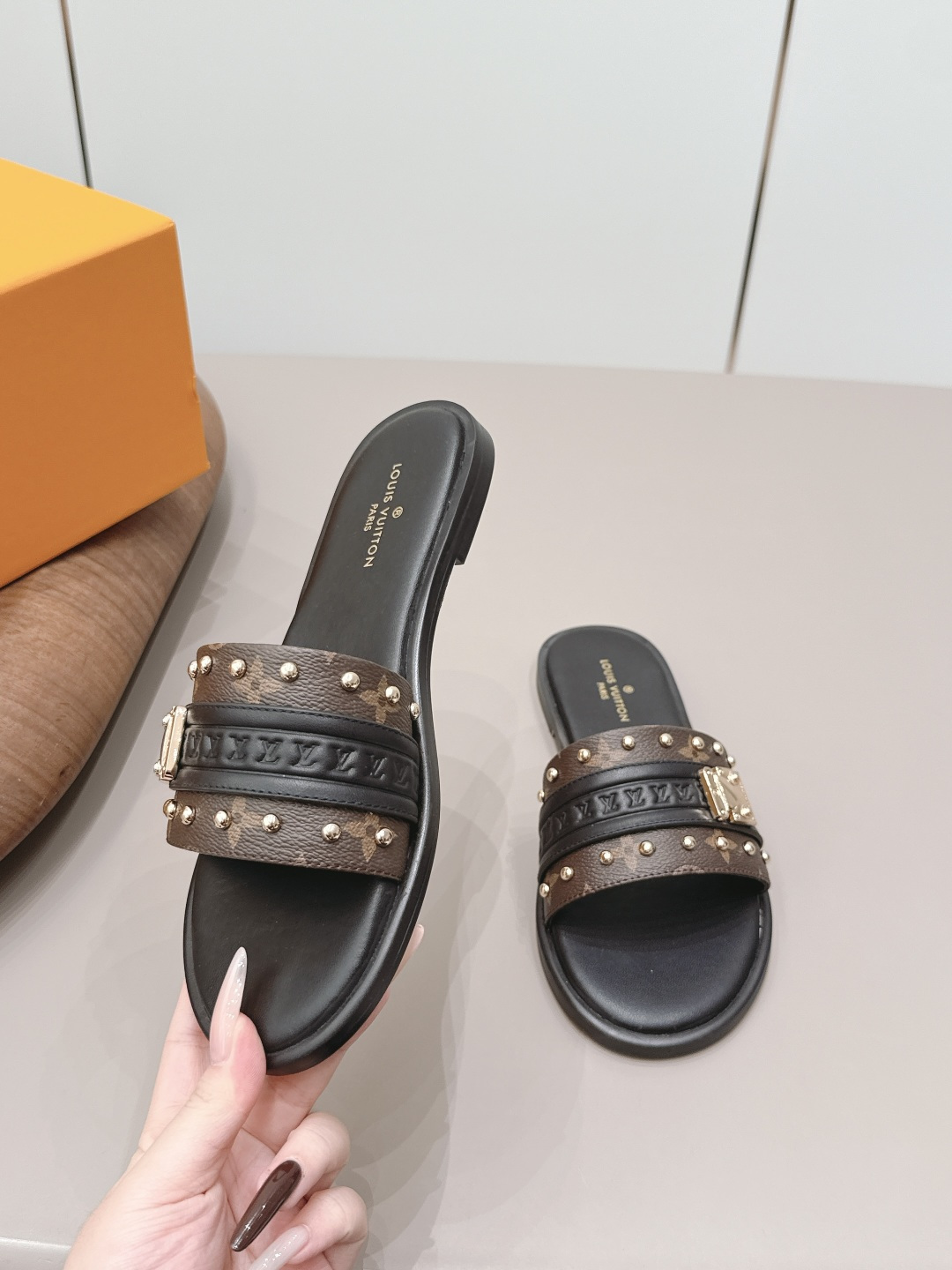 Prada Classic Luxury Leather Shoe Loafer Ref.8960DA44 4