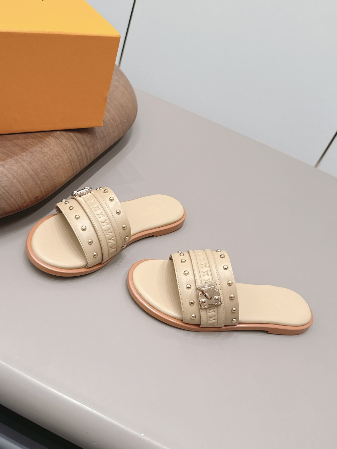 Saint Laurent Classic Luxury Leather Shoe Loafer Ref 2