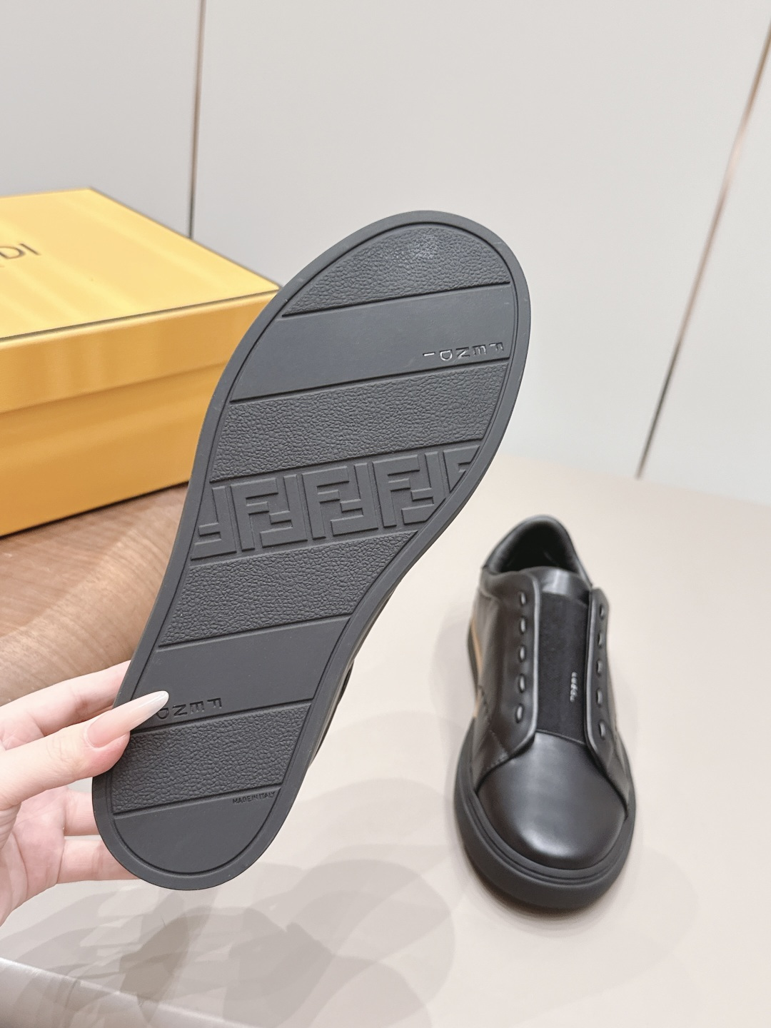 Fendi Sneakers