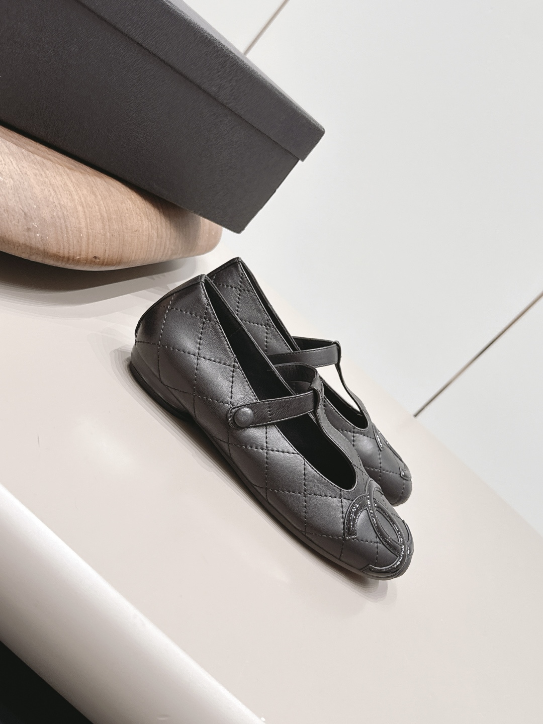 Chanel Classic Luxury Leather Shoe Loafer Ref.5715B1BB 3