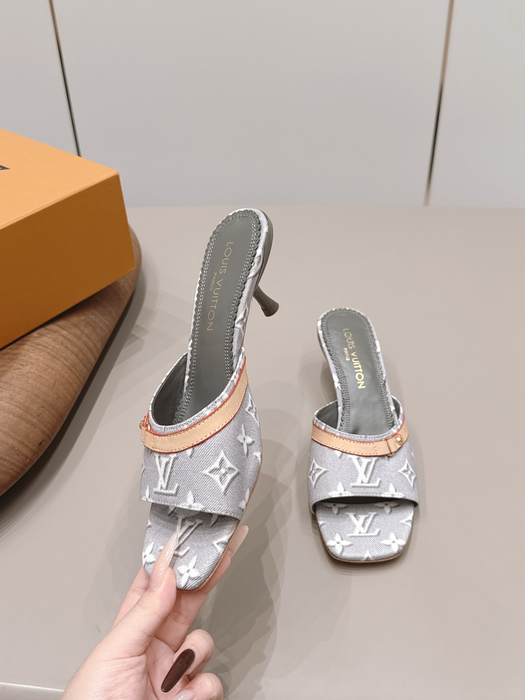 Celine Classic Luxury Leather Shoe Loafer Ref.474DB257 4