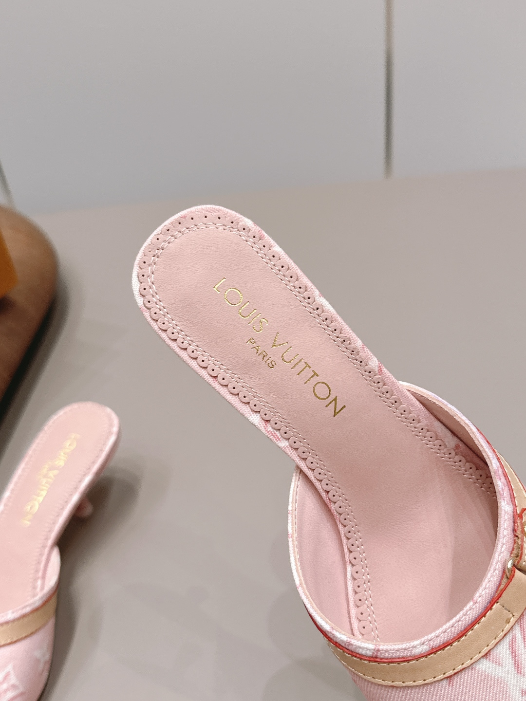 Prada Classic Luxury Leather Shoe Loafer Ref 7