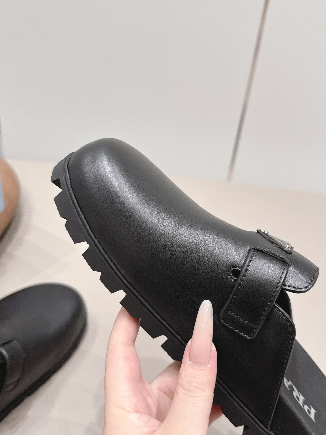 Maison Margiela Classic Luxury Leather Shoe Loafer Ref.3ED56AB3 6