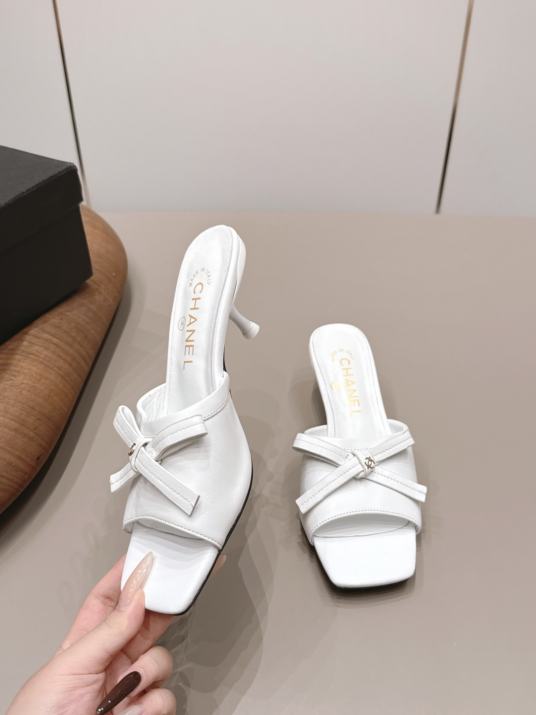 Chanel Classic Luxury Leather Shoe Loafer Ref.3B9800D0 4