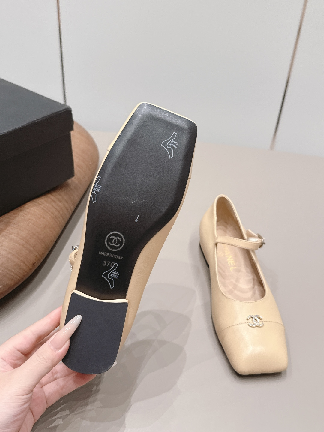 Chanel Classic Luxury Leather Shoe Loafer Ref 9