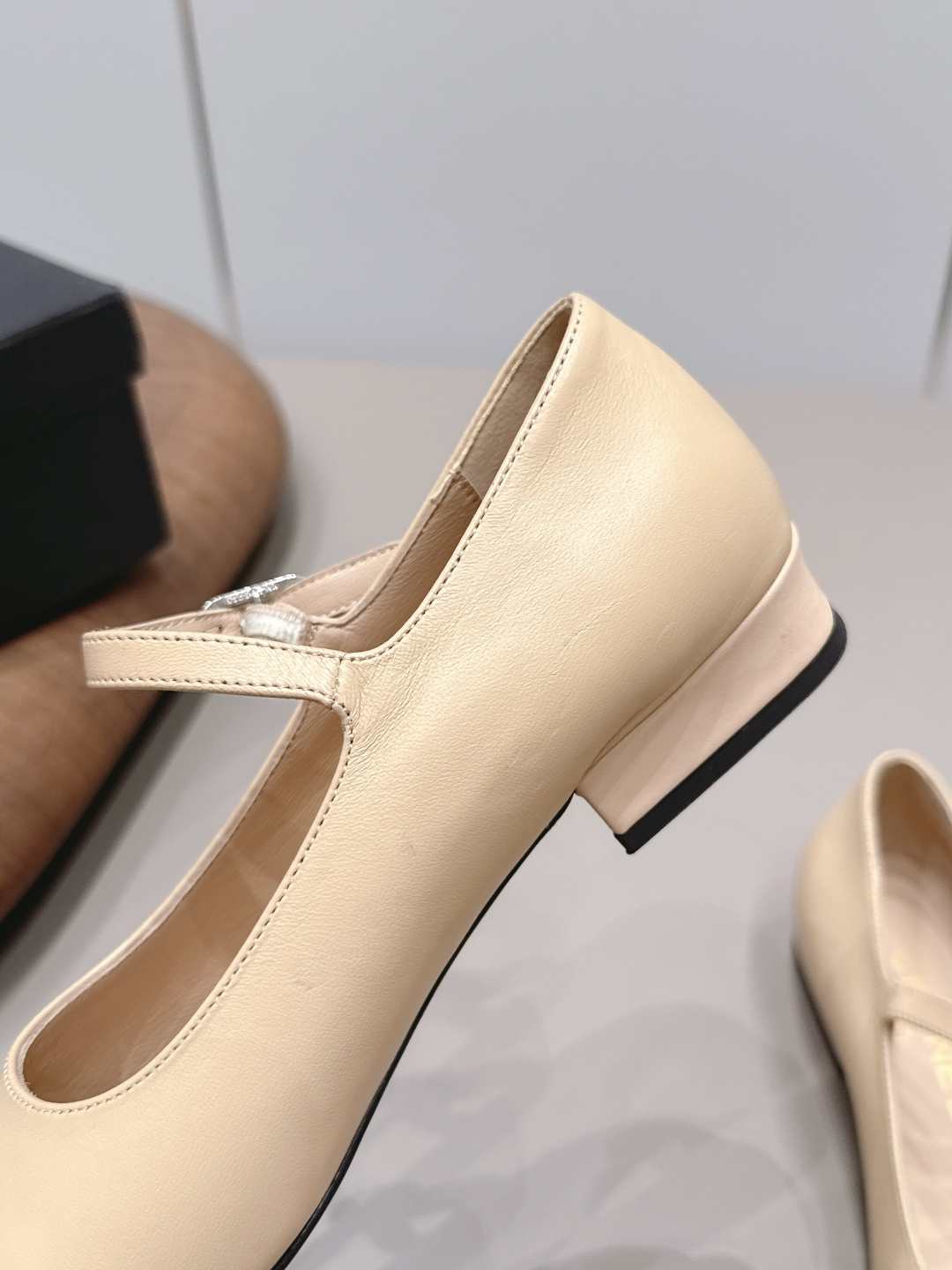Chanel Classic Luxury Leather Shoe Loafer Ref 7
