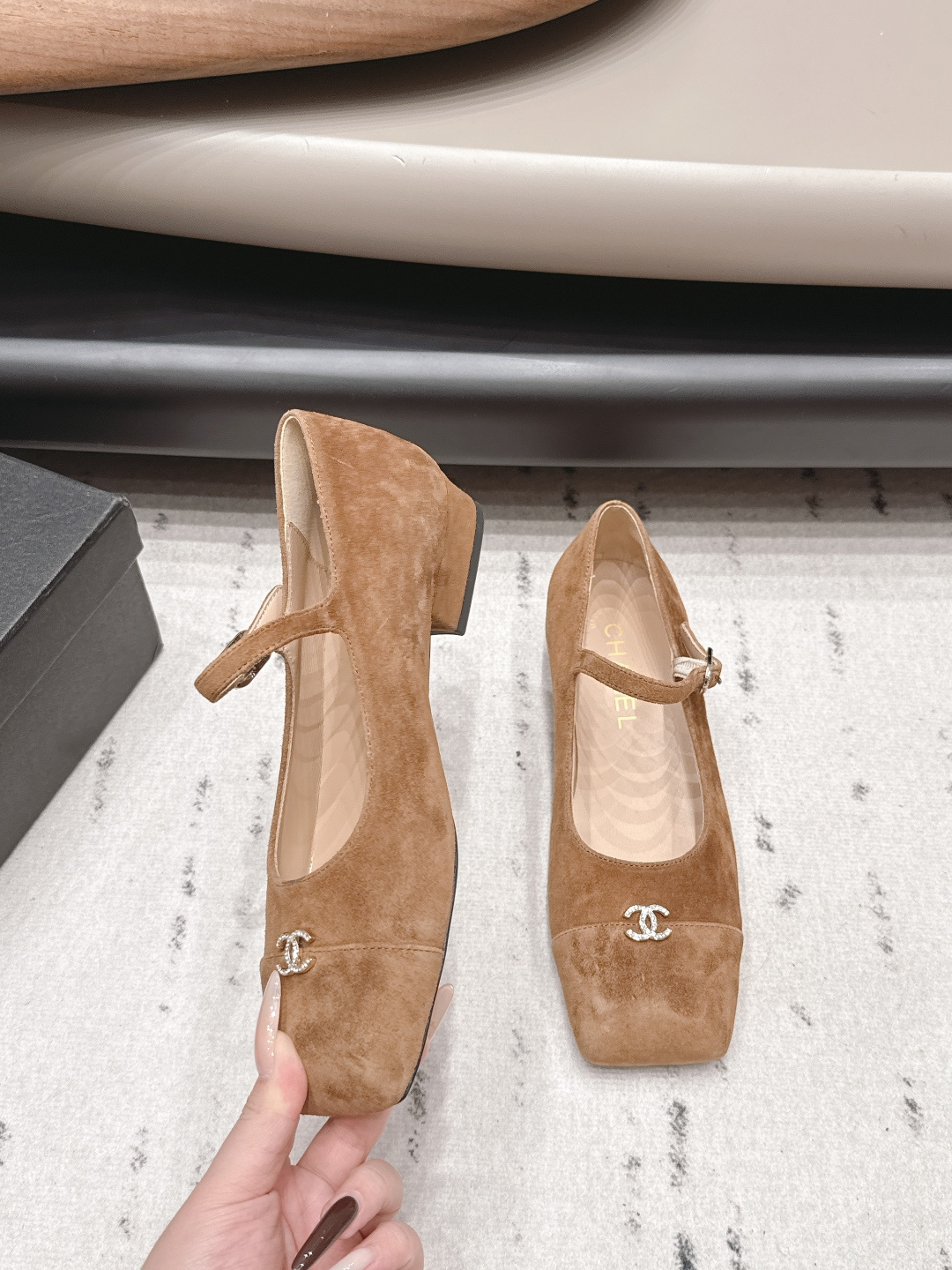 Chanel Classic Luxury Leather Shoe Loafer Ref 4