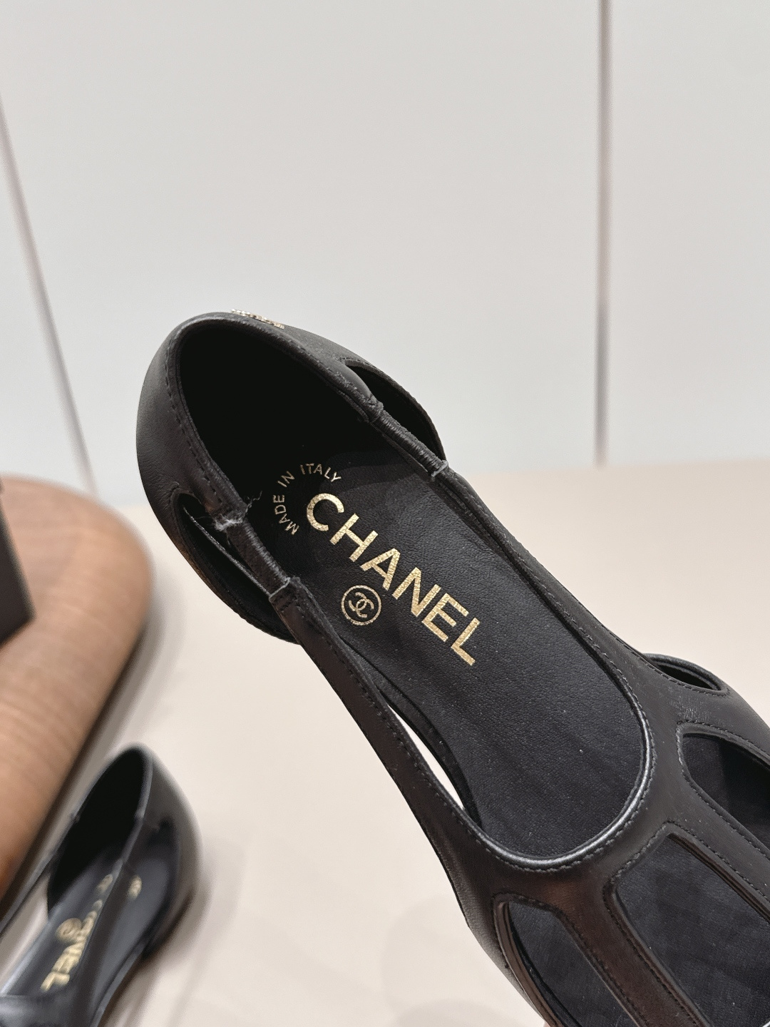 Chanel Classic Luxury Leather Shoe Loafer Ref 7