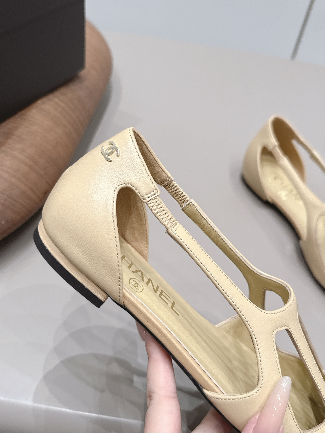 Chanel Classic Luxury Leather Shoe Loafer Ref 8