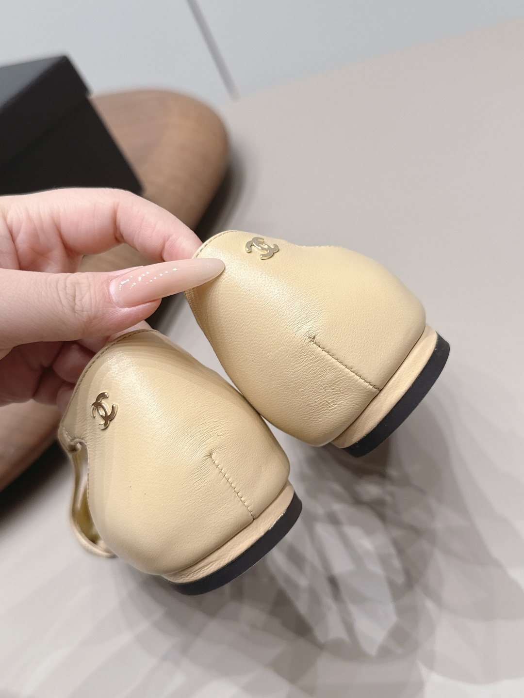 Chanel Classic Luxury Leather Shoe Loafer Ref 9