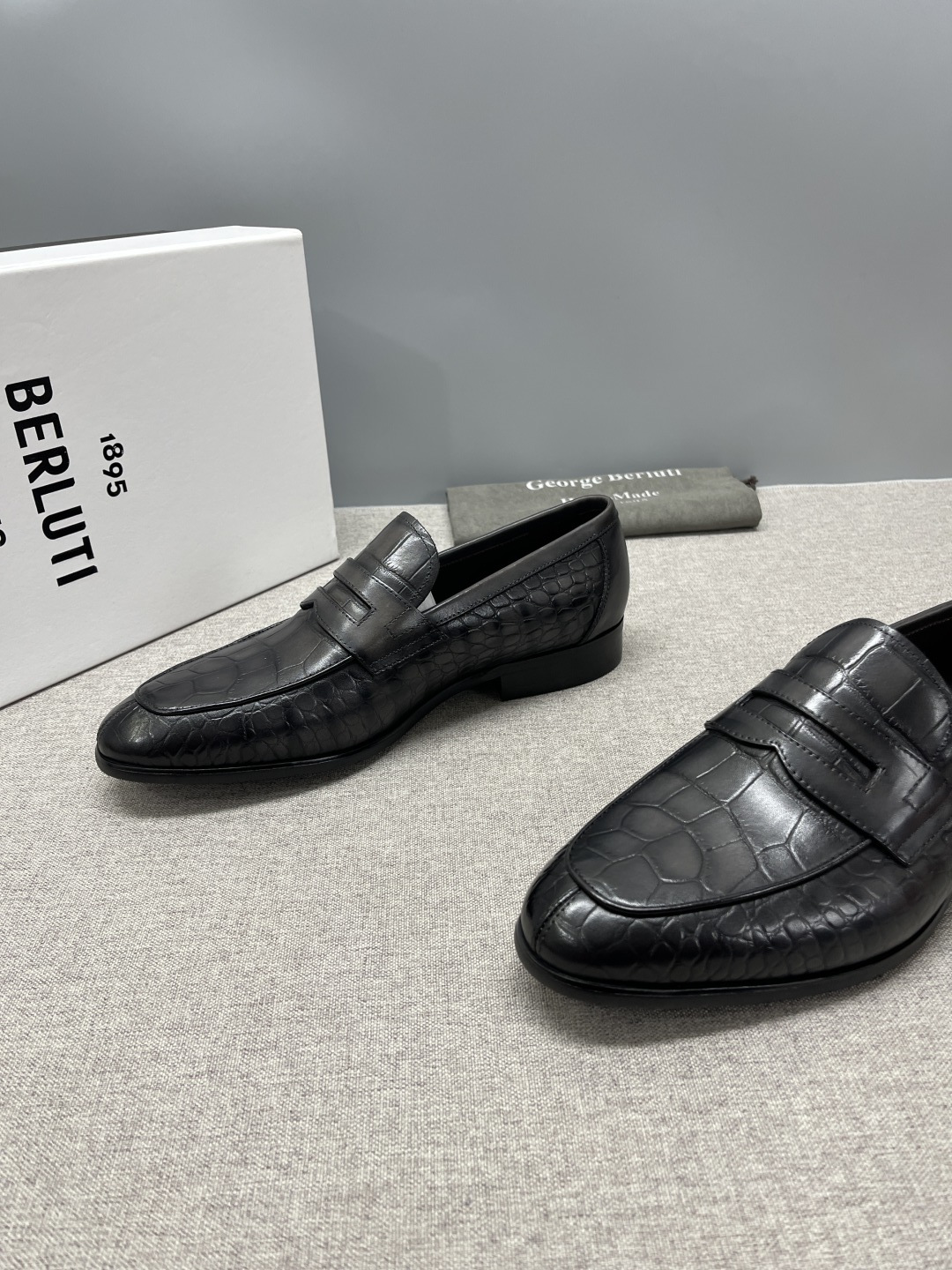 벨루티 신발 135731 Berluti Shoes 썸네일 이미지
