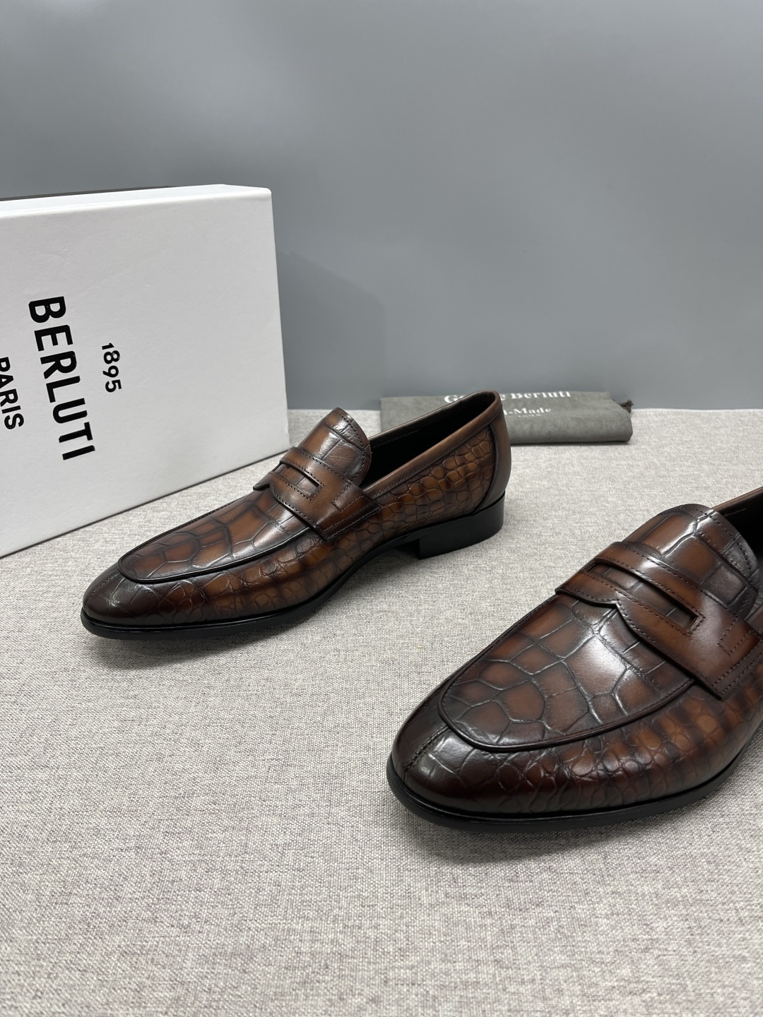 벨루티 신발 135730 Berluti Shoes 썸네일 이미지