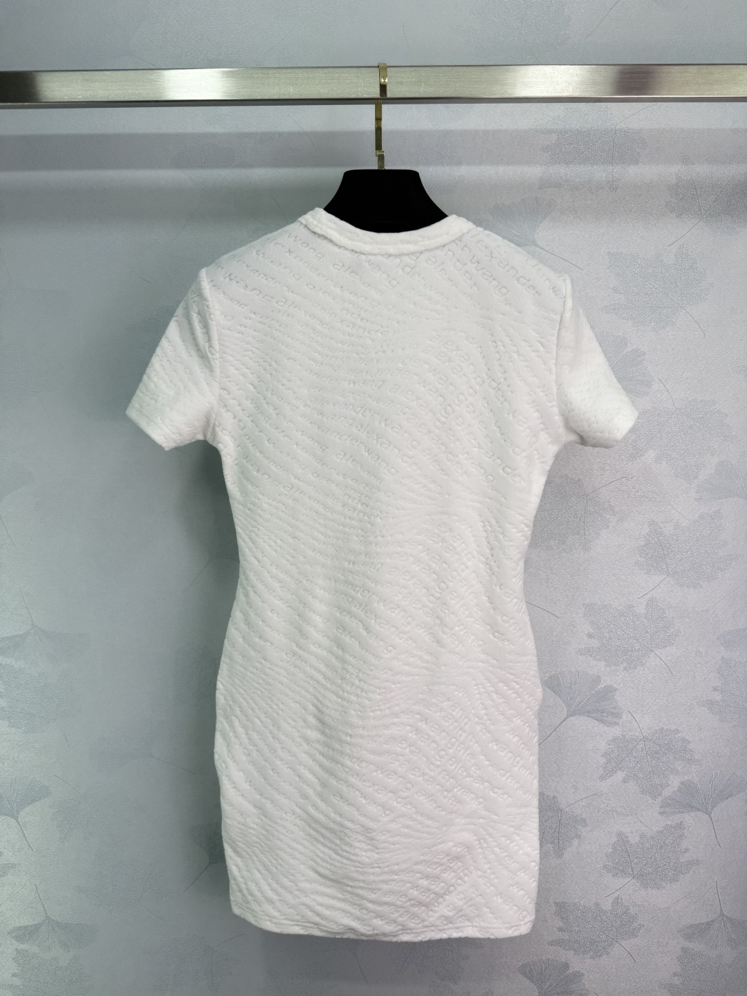 Fashion Update: P391’s Soft Wool Knit Dress – Simple Yet Elegant Statement Piece - 图片 9