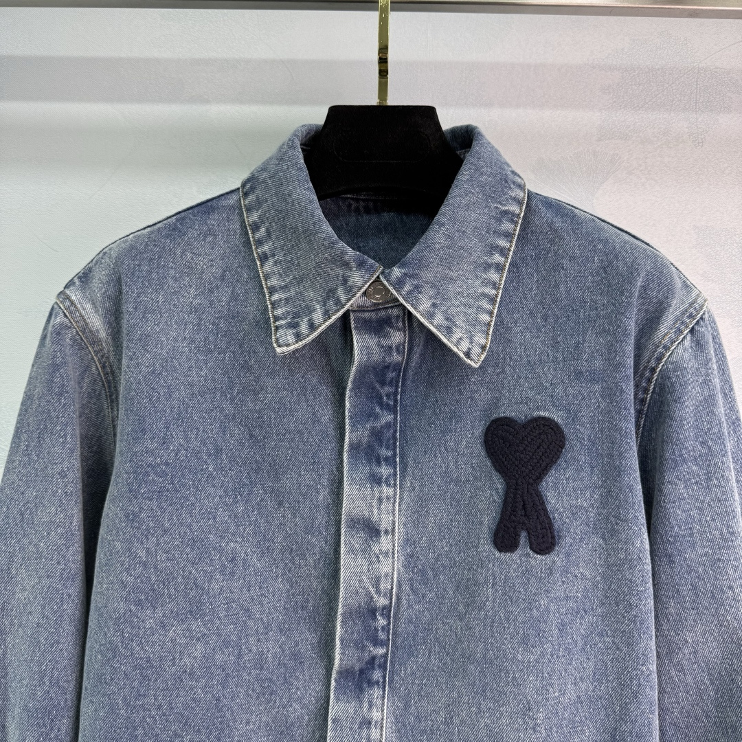 Stylish Customized Cowboy Shirt Coat with Unique Details and Branding - 图片 4