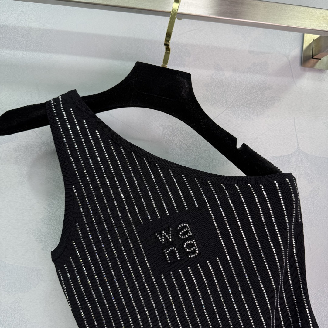 Fashionable One-Shoulder Dress: P357 Original Design for Versatile Style and Elegance - 图片 6