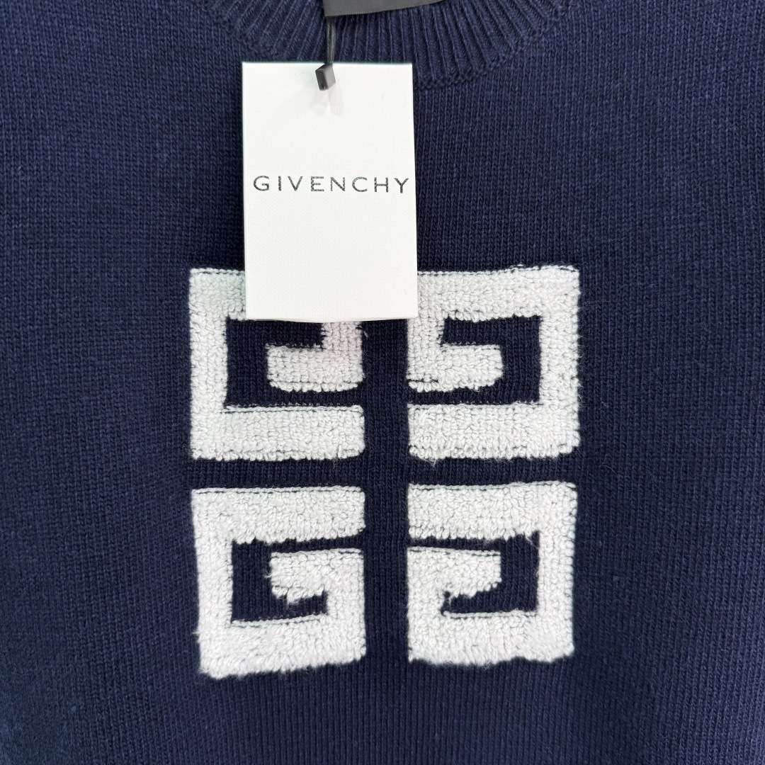 Women’s Classic Brand Logo Suit with 3D Flower Decorations for Spring and Summer. - 图片 6