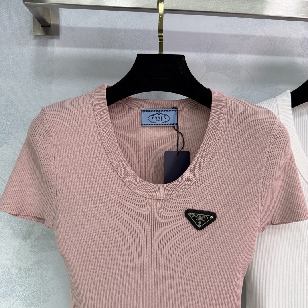 [Prada Women