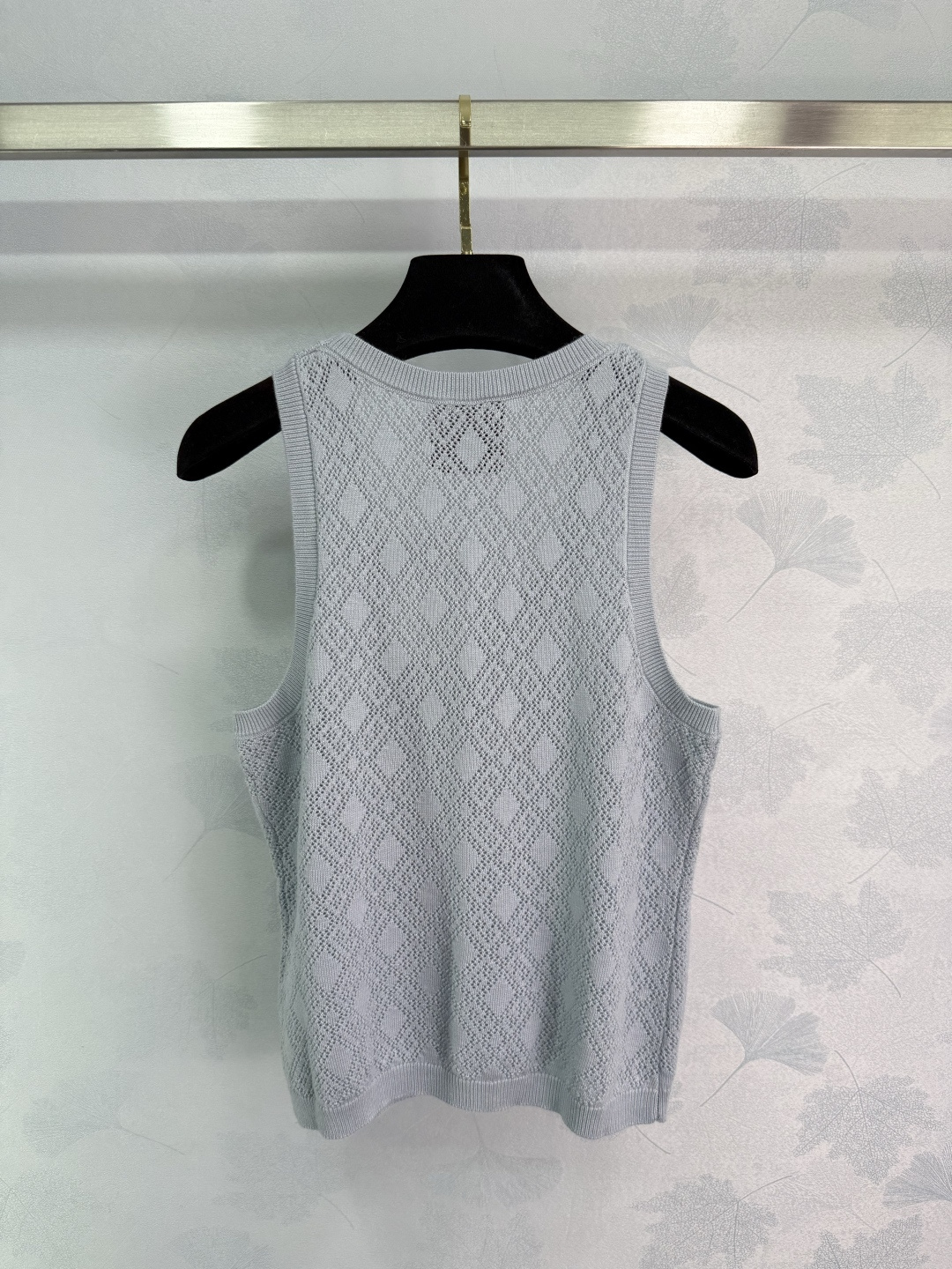 “Versatile P368 Dress with Zhuiji San 25 Pack and U-Collar Vest Launch” - 图片 9