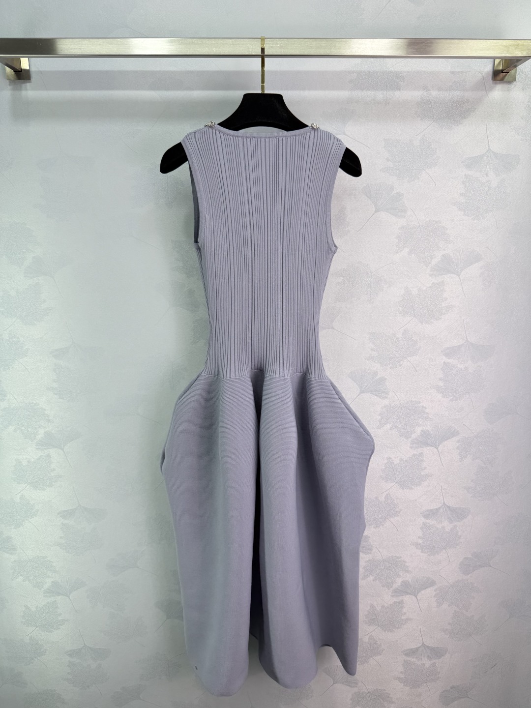 “Self-Portrait P759 Women’s Outfit: Summer Mist Blue Skirt with Gas-Drilled Design” - 图片 9