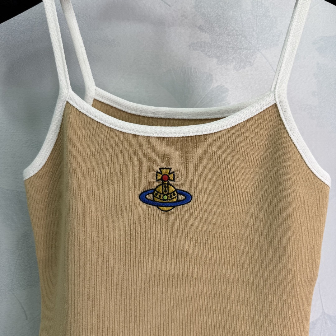 “Vivienne Westwood Queen Saturn Embroidered Suit: Classic Design for Versatile Style” - 图片 8