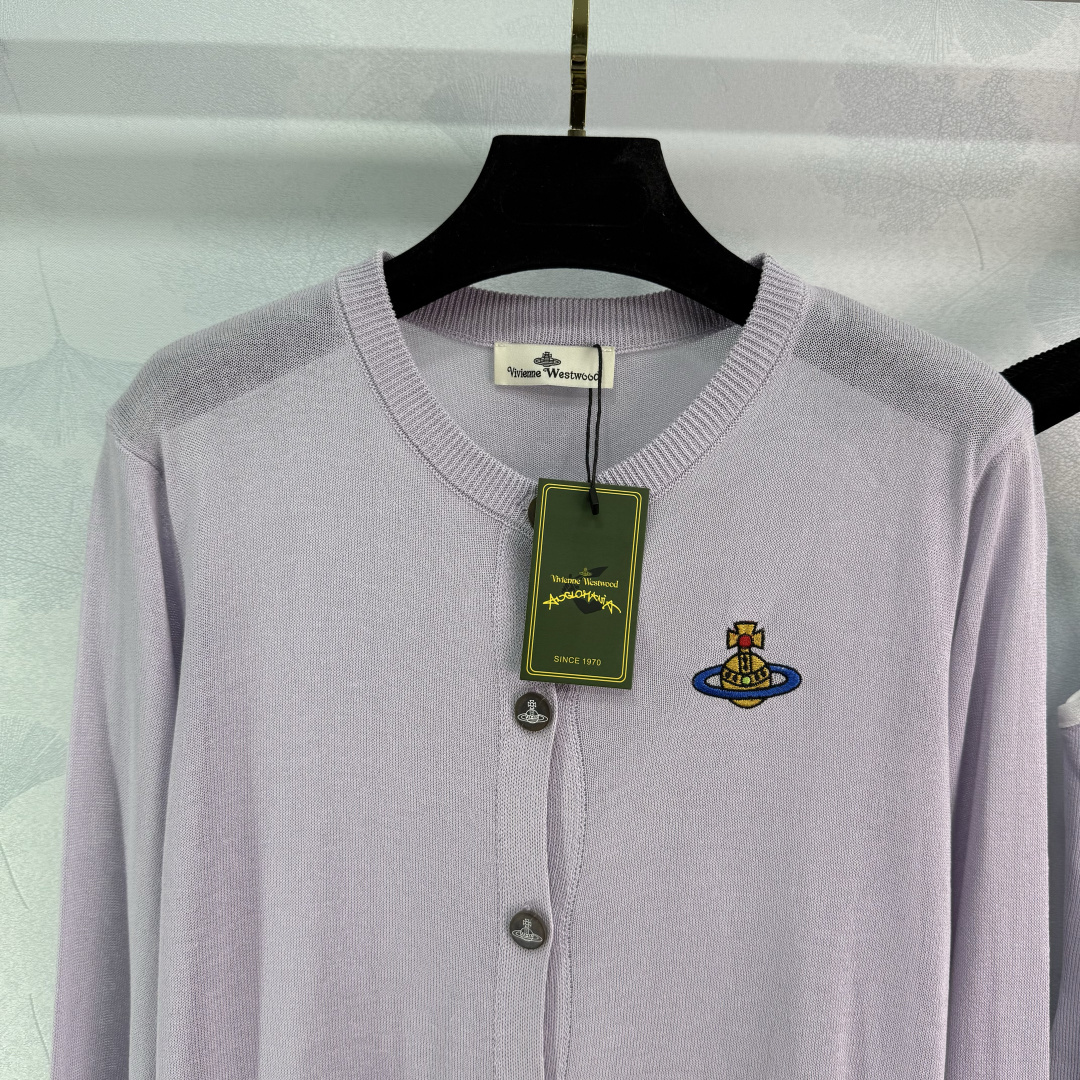 Vivienne Westwood Queen Saturn Embroidered Shirt Set with P449 Suit for Versatile Style - 图片 2