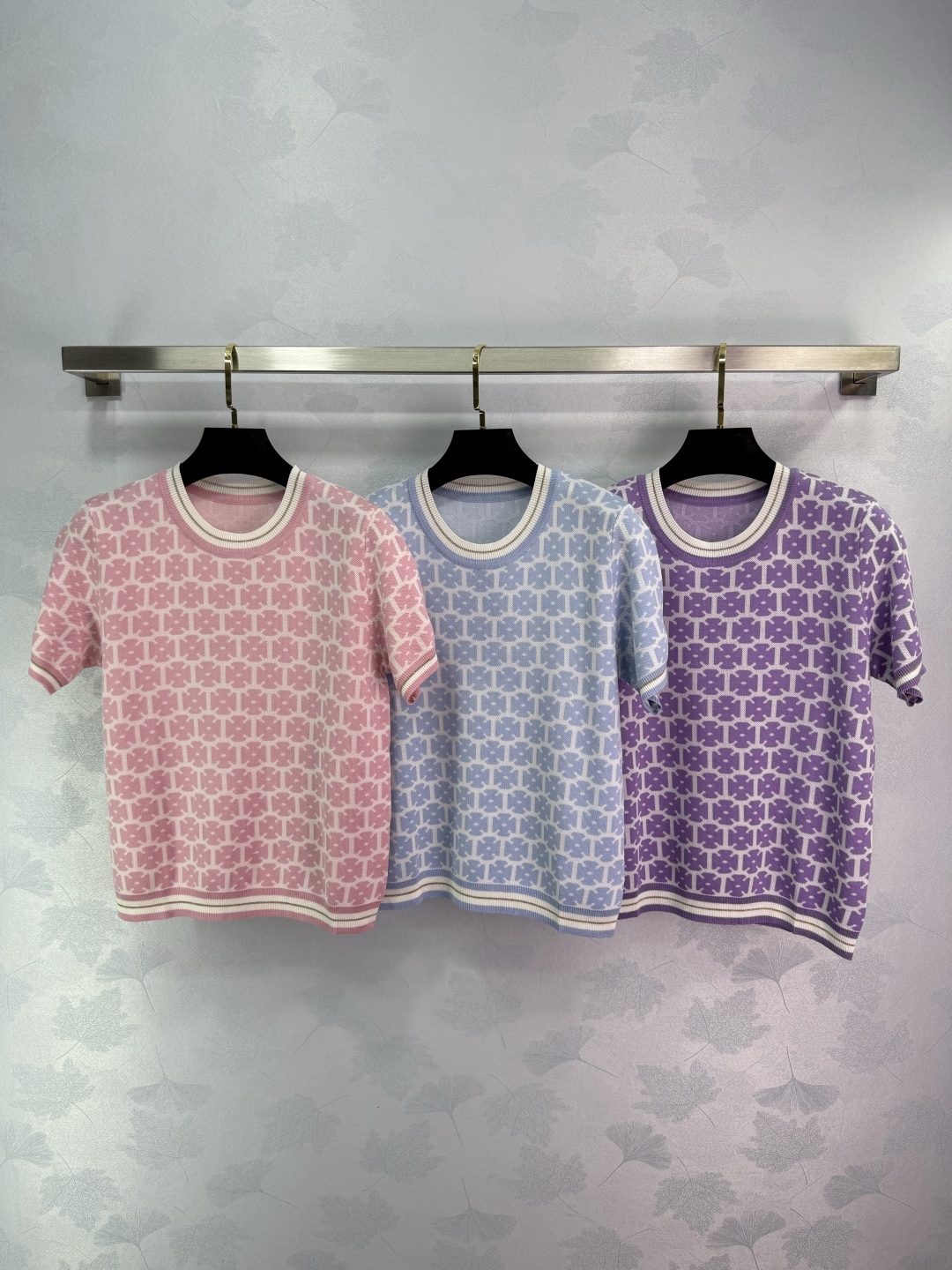 Unique P403 Women’s Suit: Short-Sleeved Shirts, Spring Colors, Sizes 36-40, Ideal for Summer.