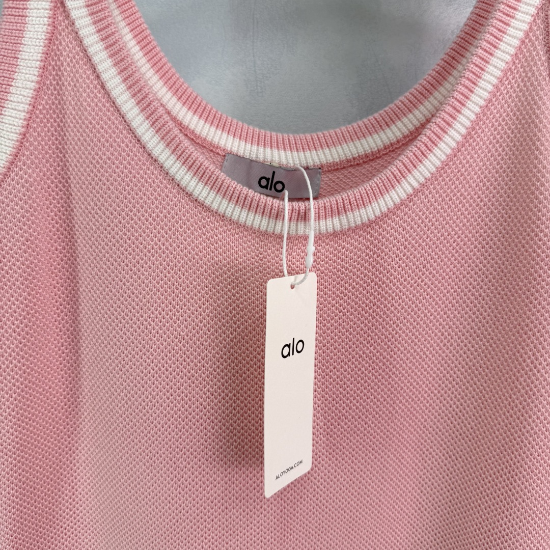 “Classic Pink Knitted Dress: Comfortable One-Size-Fits-All for Summer Occasions” - 图片 3