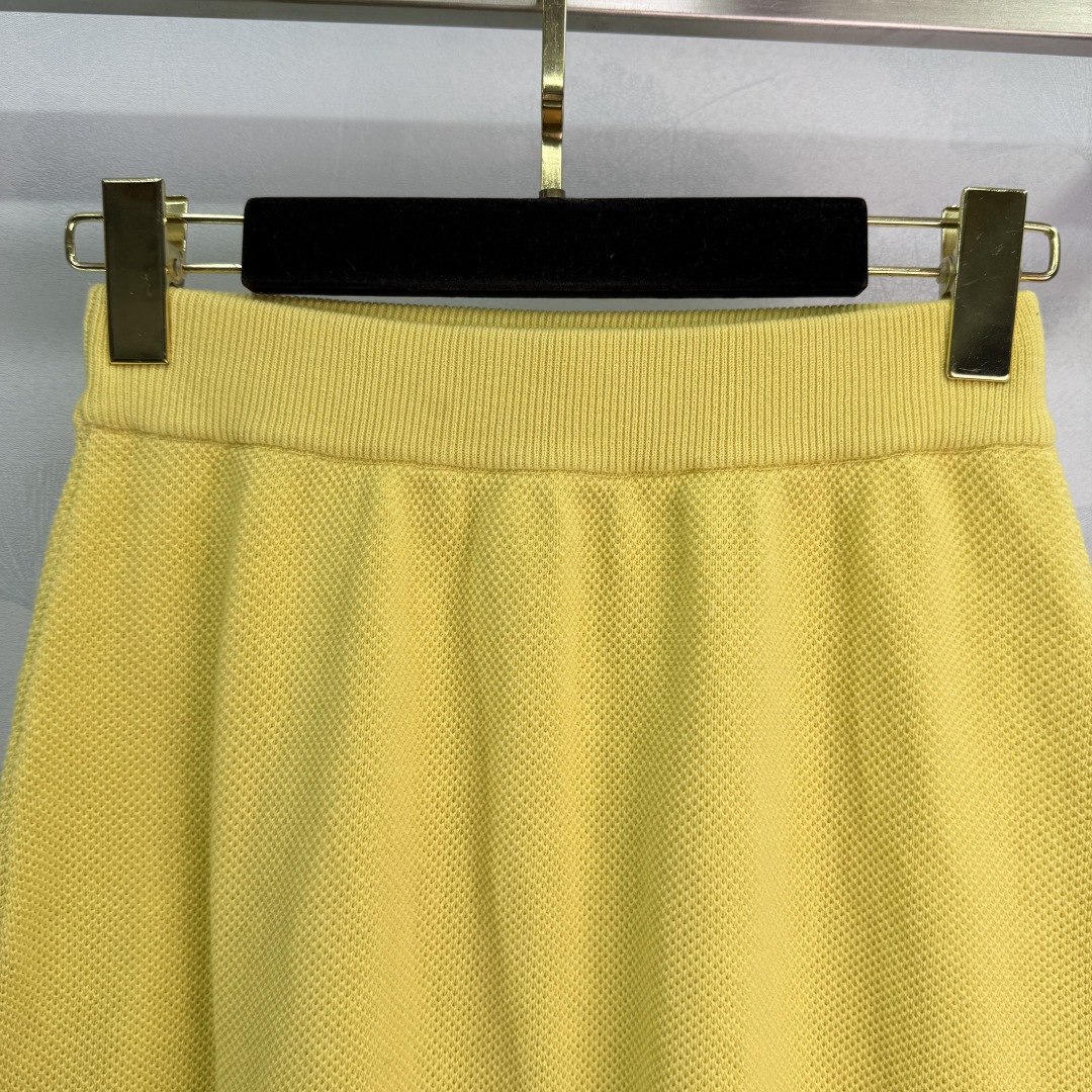 Versatile P380 Dress with Alo Sports Needles Pack and Optional Half Skirt. Comfortable Fit for Sports or Leisure. - 图片 6