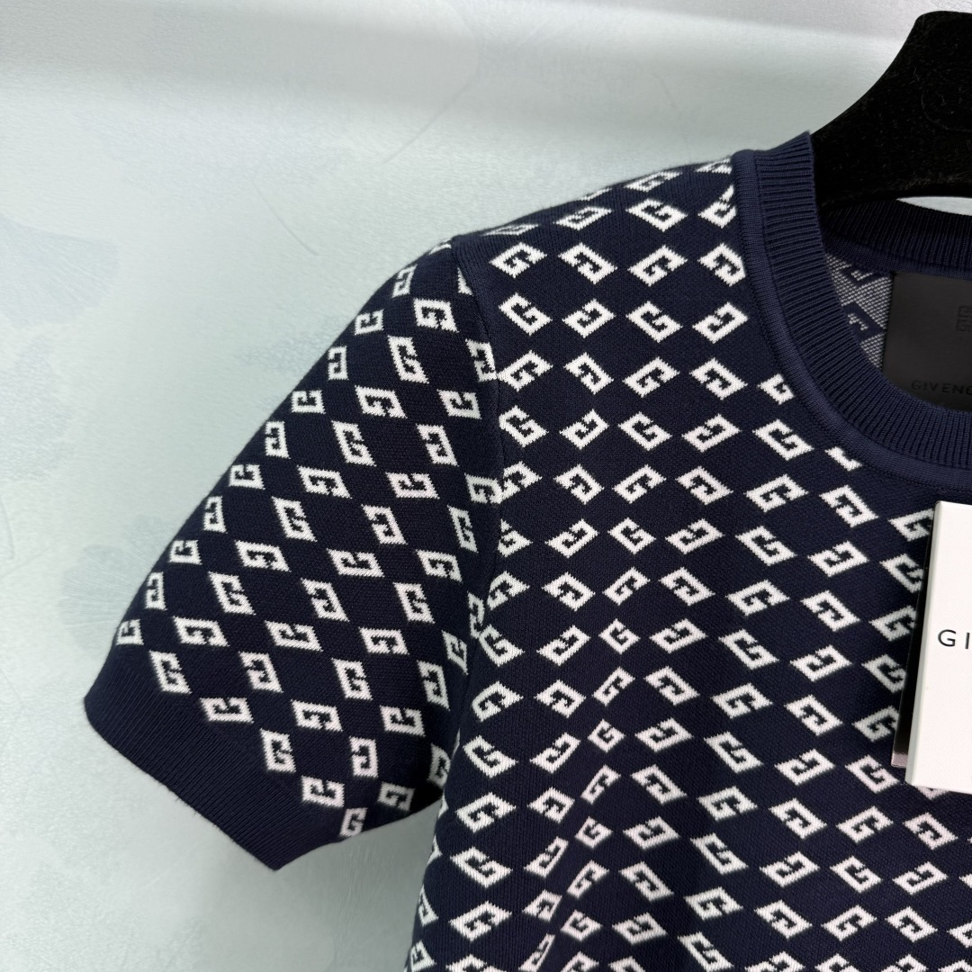 “Latest Skinner Knitters Female Suit P403 for Spring/Summer 2025 Collection” - 图片 3