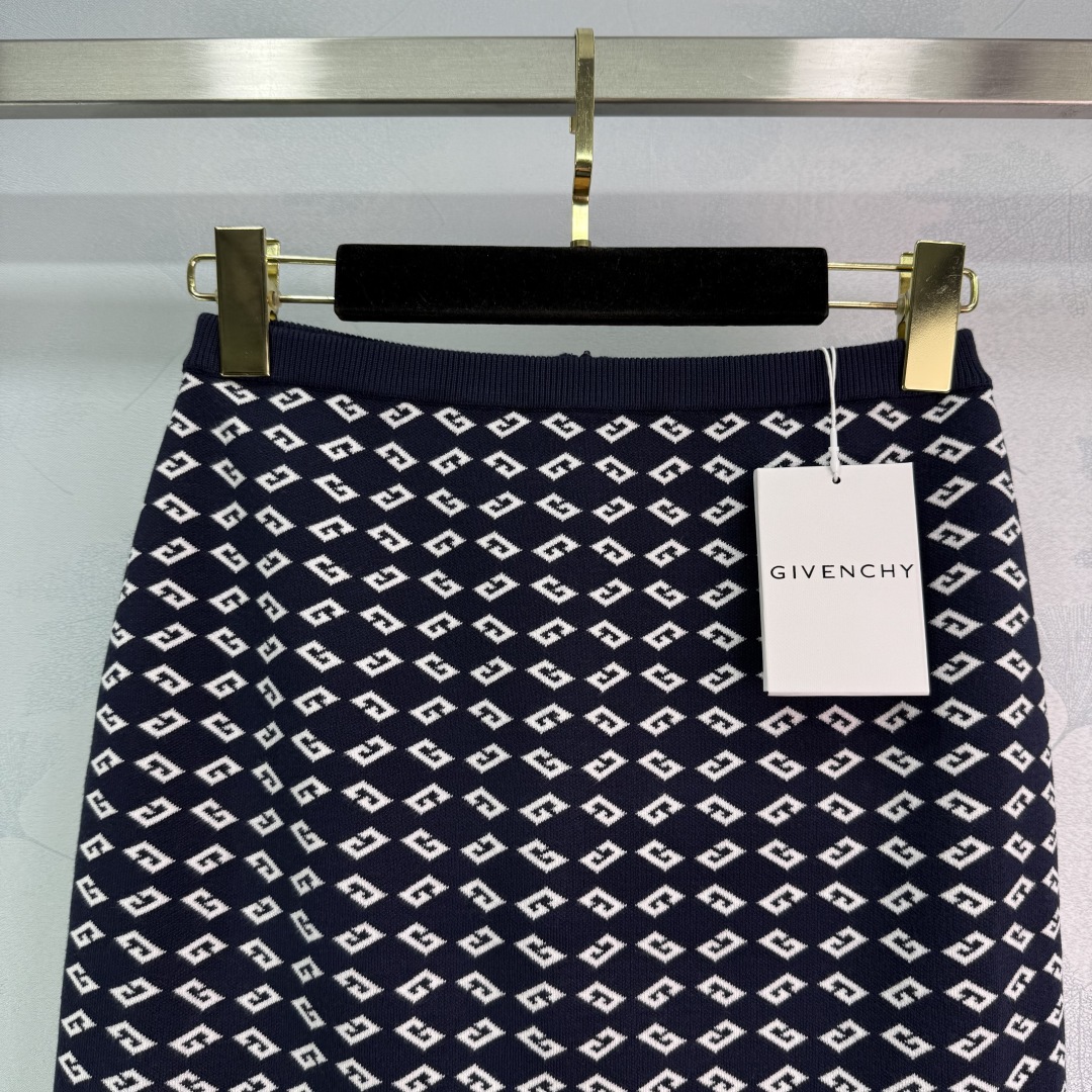 “Versatile Female Suit: P414 Shrink Knit Series for Spring/Summer 2025” - 图片 4