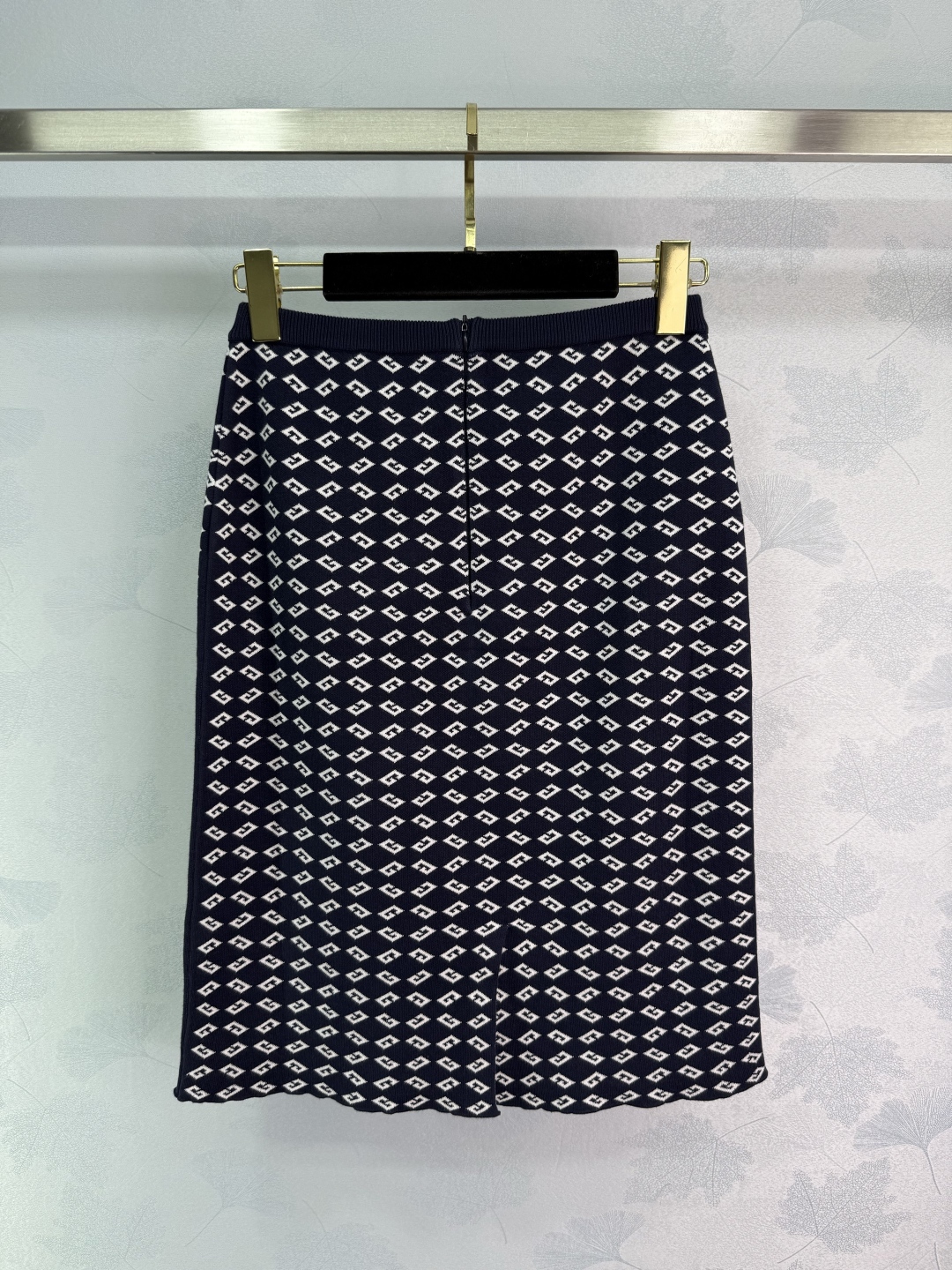 “Versatile Female Suit: P414 Shrink Knit Series for Spring/Summer 2025” - 图片 8
