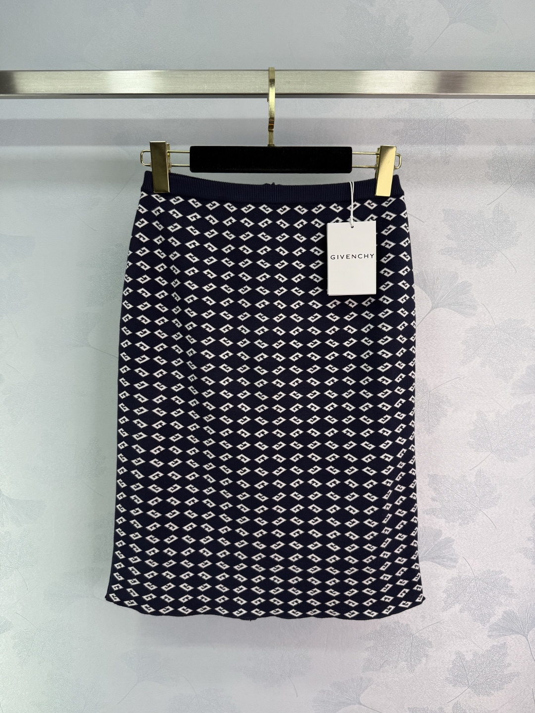 “Versatile Female Suit: P414 Shrink Knit Series for Spring/Summer 2025” - 图片 1