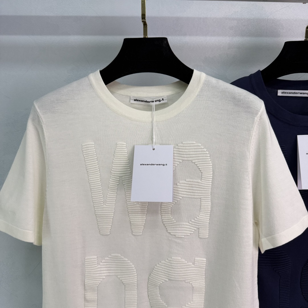 Fashionable One-Size-Fits-All Women’s Knit Top by Alexander Wan: 3 Colors, 3 Sizes - 图片 4