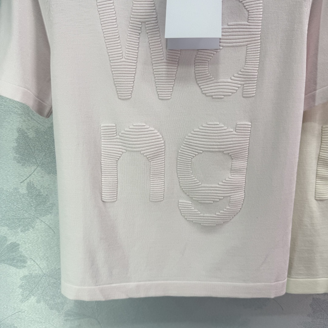 Fashionable One-Size-Fits-All Women’s Knit Top by Alexander Wan: 3 Colors, 3 Sizes - 图片 3