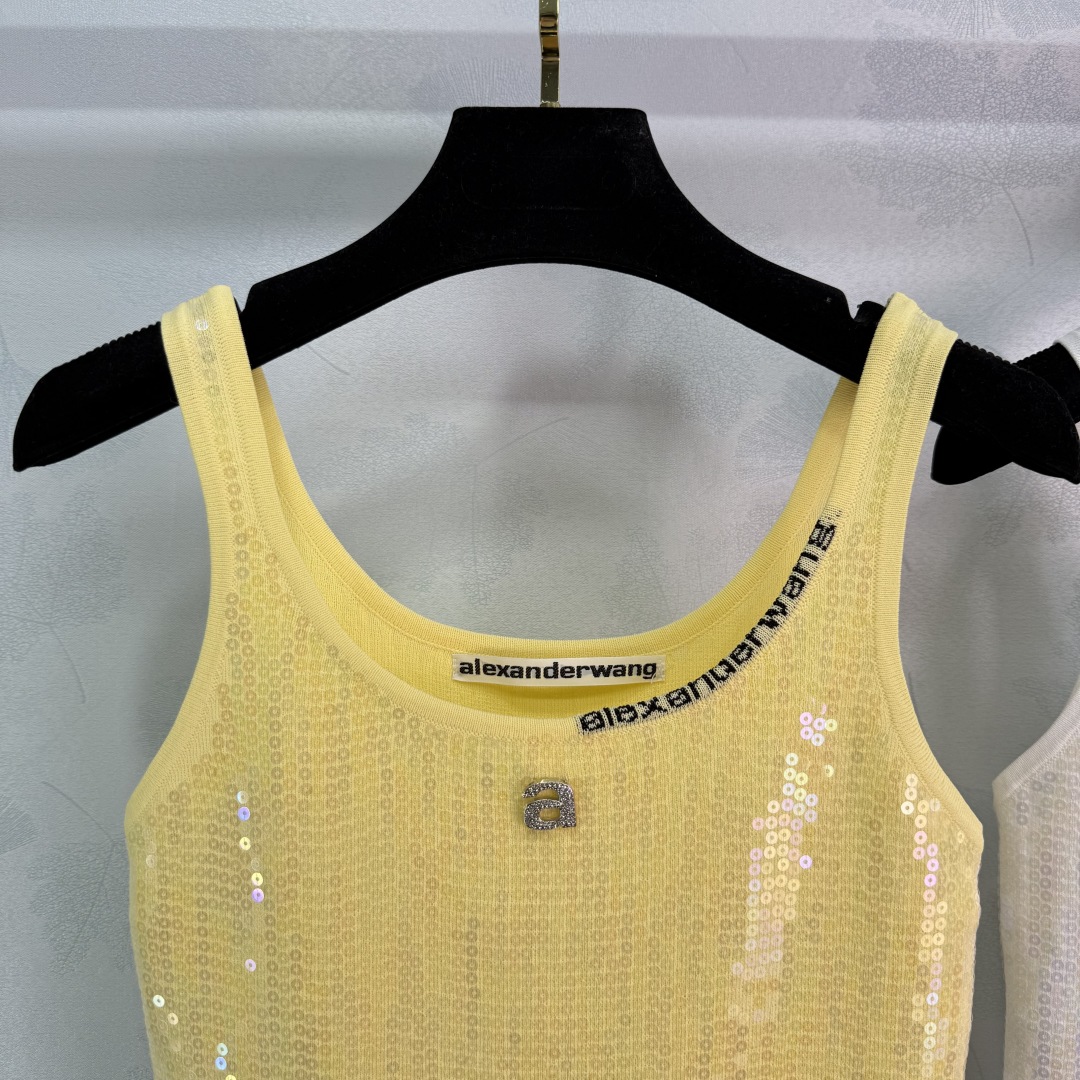 Stylish P334 Female Suit: One-Size-Fits-All, 25-Spring/Summer, Embroidered Logo, 4-Colored Design. - 图片 2