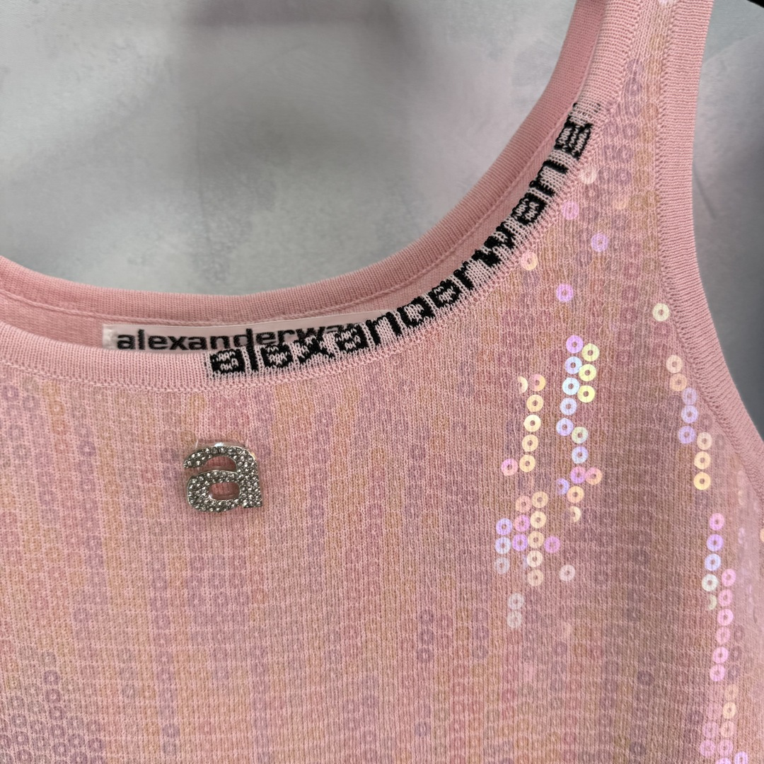 “Versatile P334 Women’s Suit: New Knit Vest with Embroidered Logo, Classic Design” - 图片 3