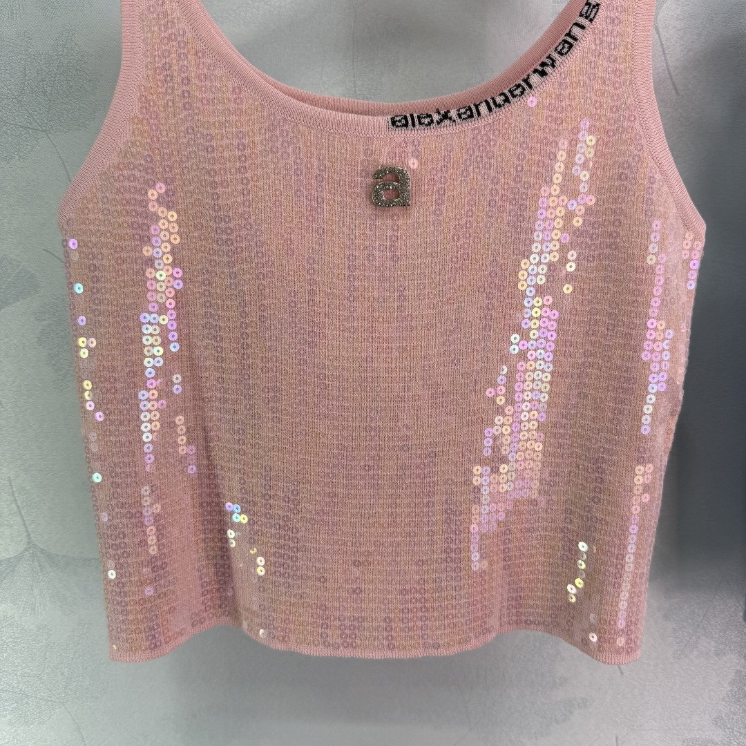 “Versatile P334 Women’s Suit: New Knit Vest with Embroidered Logo, Classic Design” - 图片 4