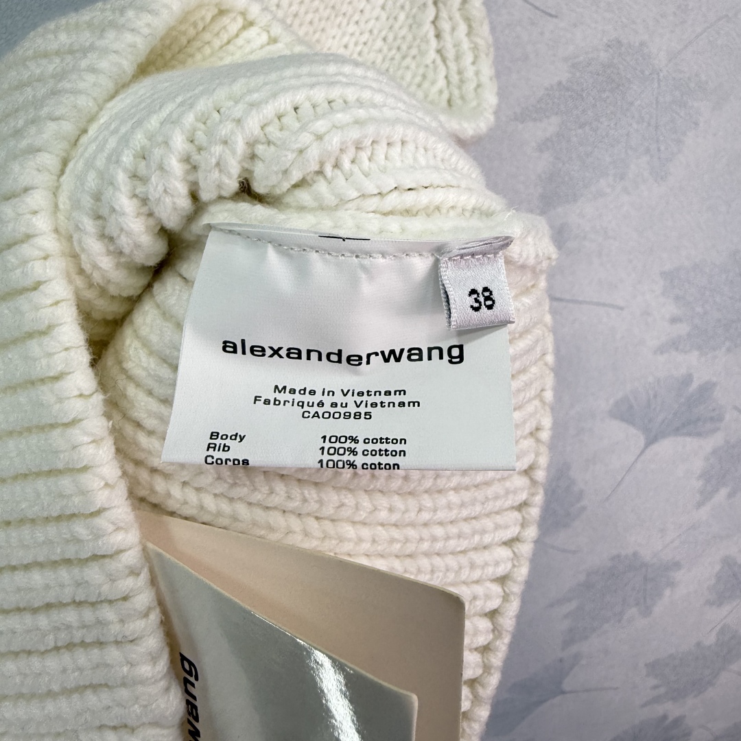 “Alexander Wang King’s Knit Vest: P368 One-Size Summer Dress, Soft White, Classic” - 图片 8